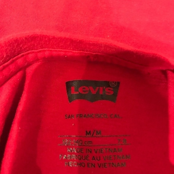 Levi’s t shirt nwot​​​​​​​​ - Picture 5 of 5